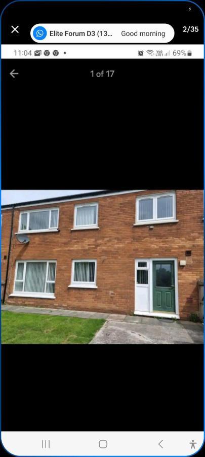 Spacious 3 Bed House - A Away From Manchester