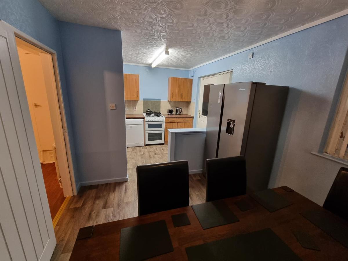 Holiday home Spacious 3 Bed House - A Away From Manchester