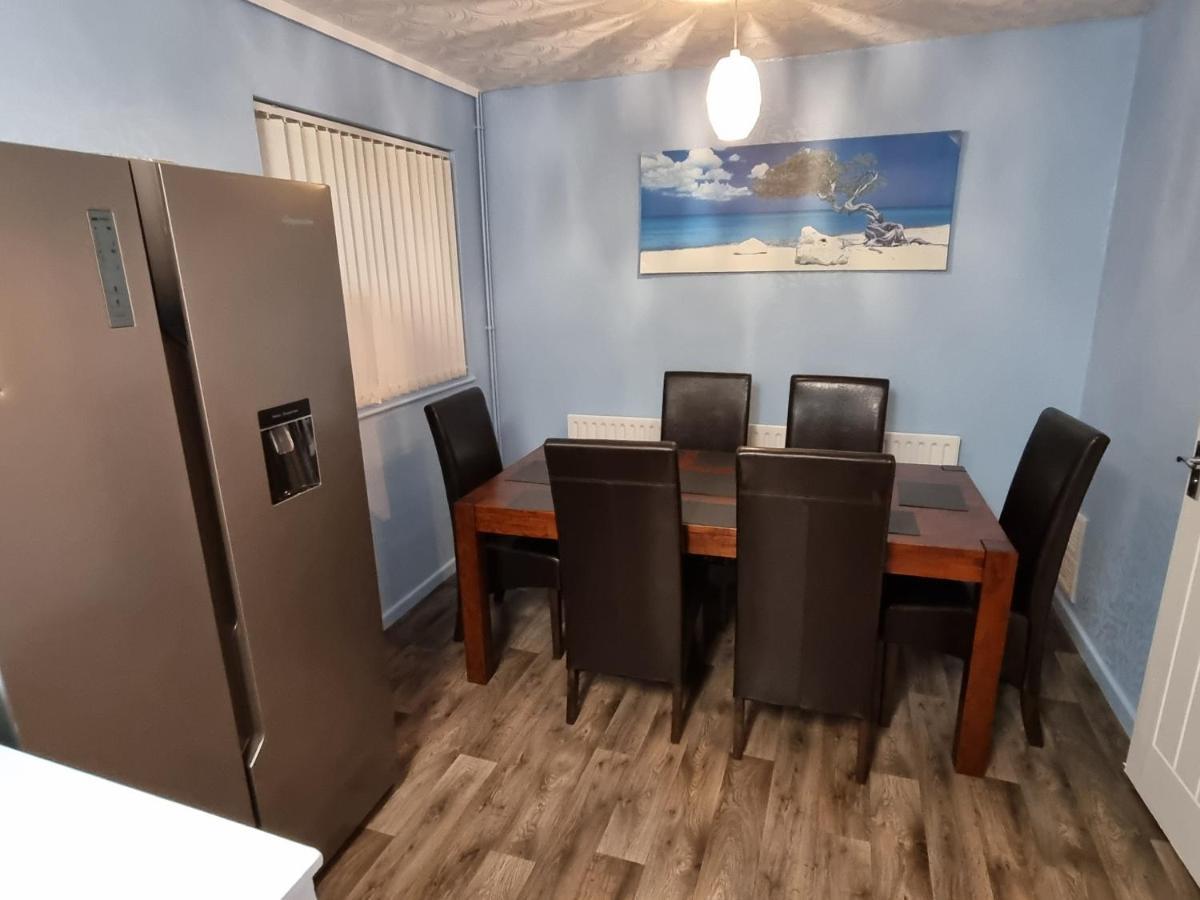 Spacious 3 Bed House - A Away From